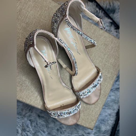 Glitzy heels! Size 7.5 Worn once!! For my wedding and reception! - Picture 2 of 8